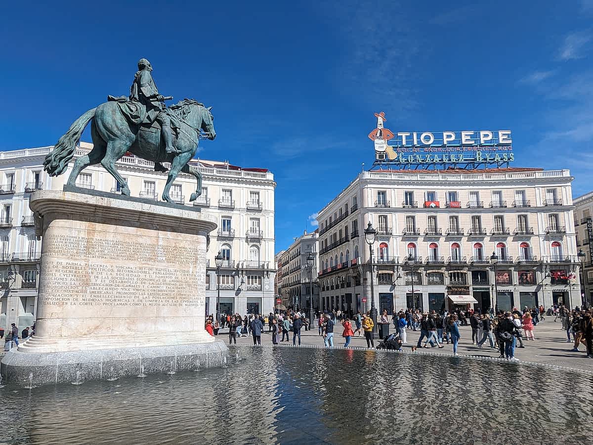 Am Null-Kilometerpunkt – die Puerta del Sol ist das Herz Madrids.
